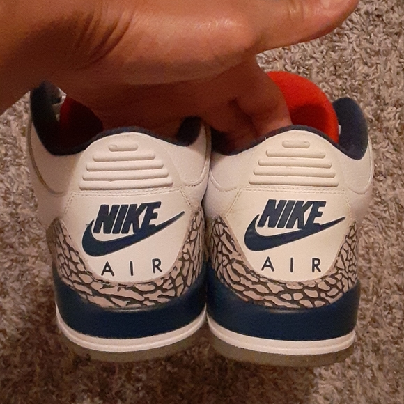 Jordan's Blues Size 10.5 - Picture 8 of 12